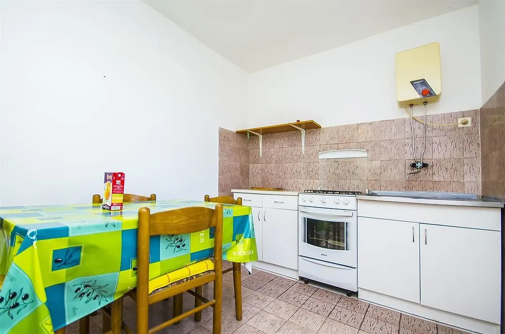 Apartment Maja تروغير كرواتيا