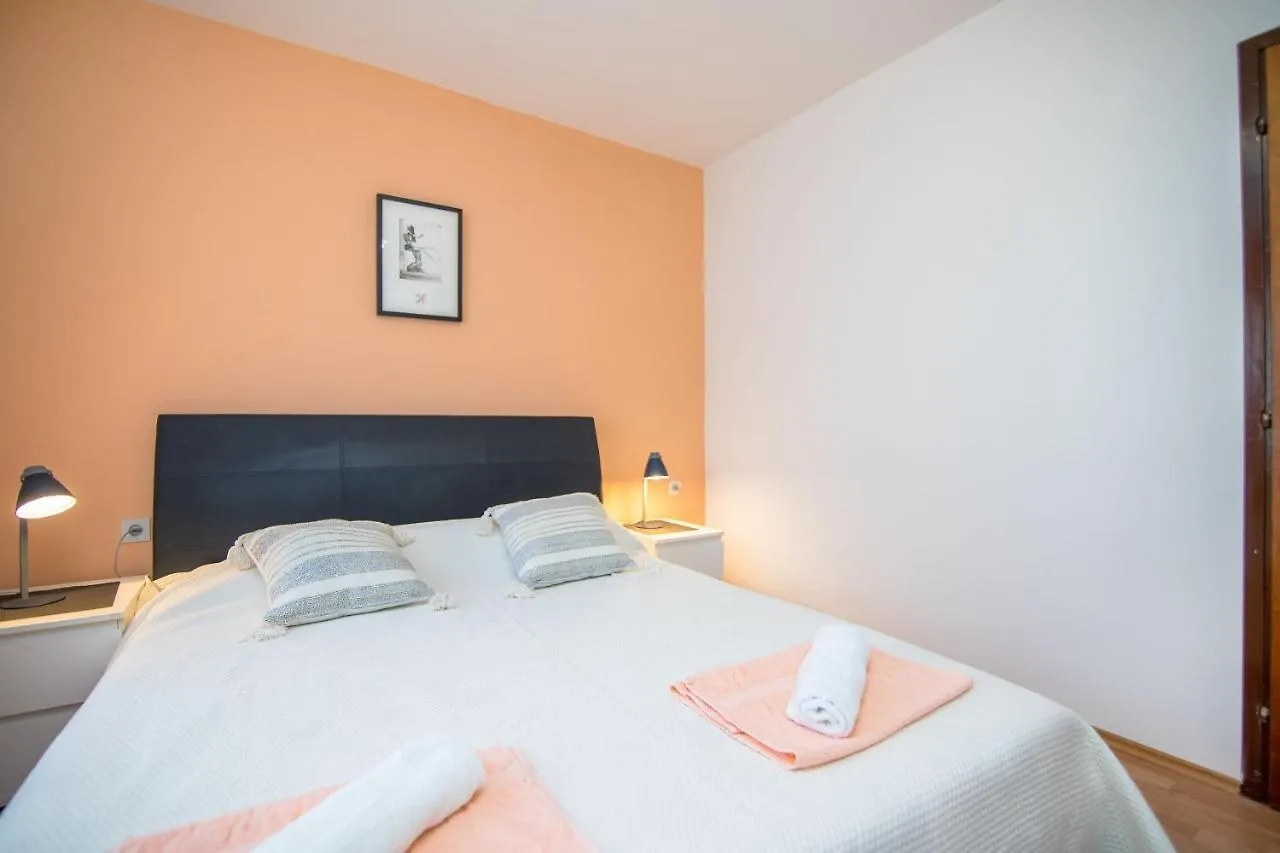 Apartment Maja تروغير