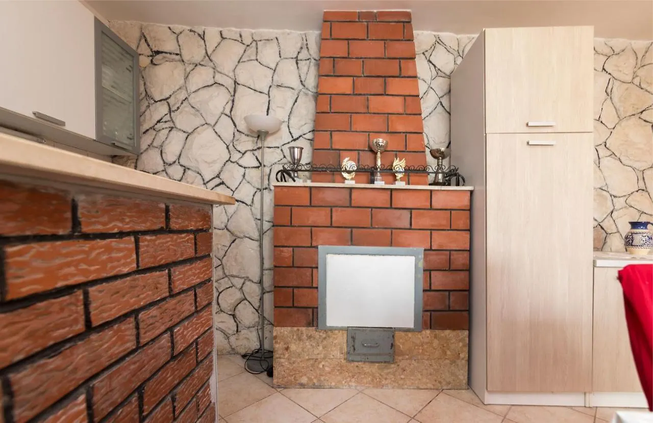 Apartment Maja تروغير